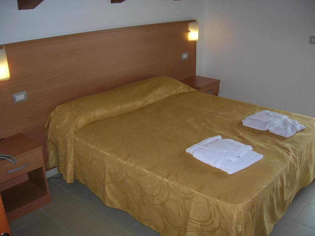 Aparthotel Casa Del Mar Roseto Degli Abruzzi Exterior foto